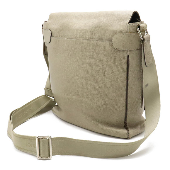 Louis Vuitton Taiga Milo Bag Messenger - Picture 1 of 8
